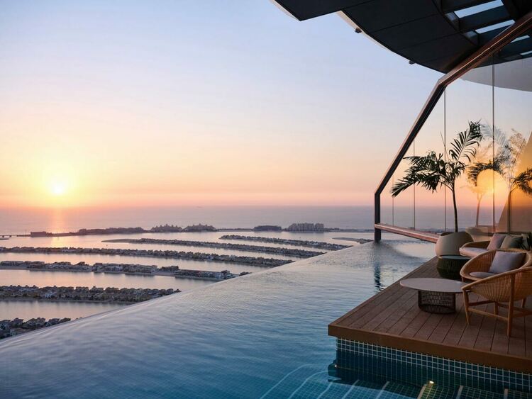 Най-високият инфинити басейн в света отваря в Дубай