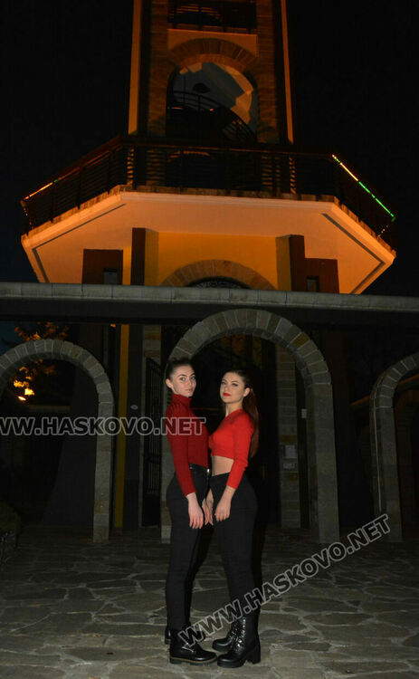 Камбанарията в Хасково светна в оранжево в подкрепа на кампанията срещу домашното насилие