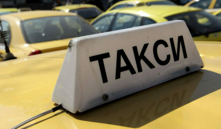Задържаха таксиметров шофьор, превозвал четирима нелегални сирийци