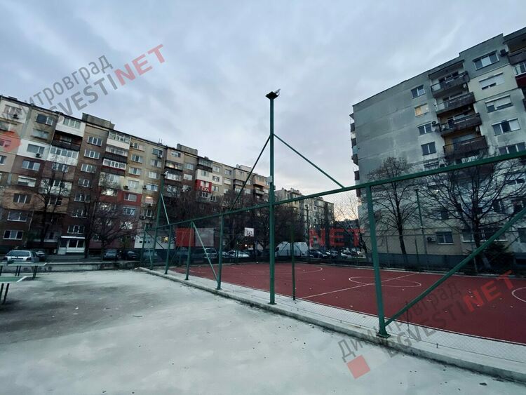 Две допълнителни станции за измерване на КАВ монтираха в Димитровград