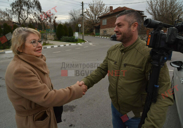 Райново вече има православен храм, доставен от Солун и дарен от Даниела Ташева