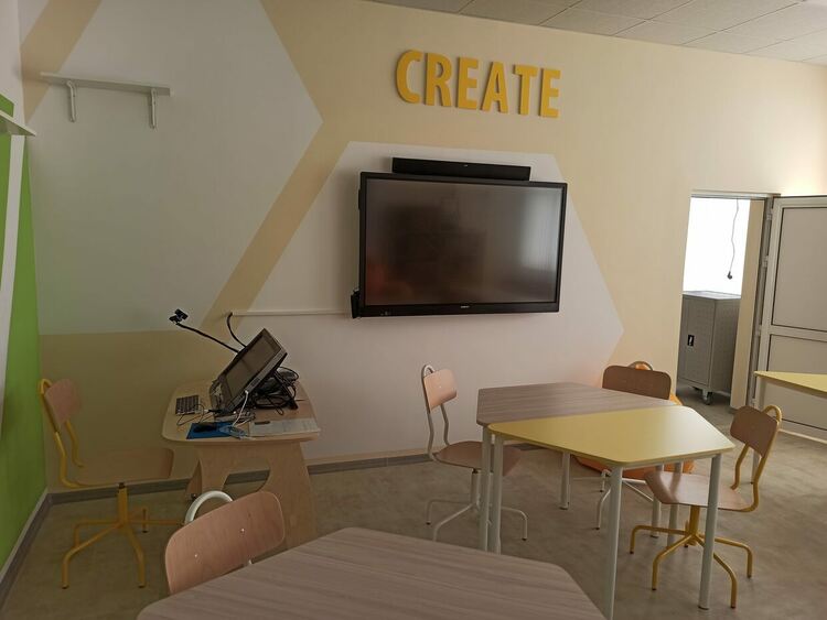 Модерен STEM център изгради средното училище в Девин