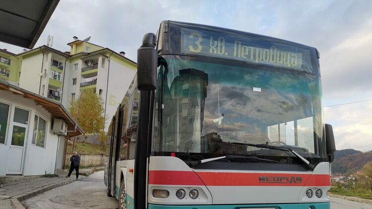 В Смолян тръгнаха "говорещи" автобуси, готви се и карта на линиите от градския транспорт