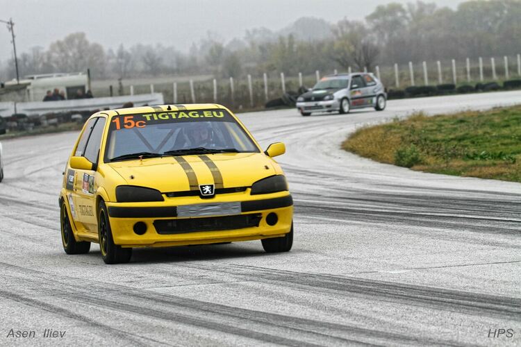 Първо място за Иван Бакърджиев в автомобилизма, Илия Вачев - трети
