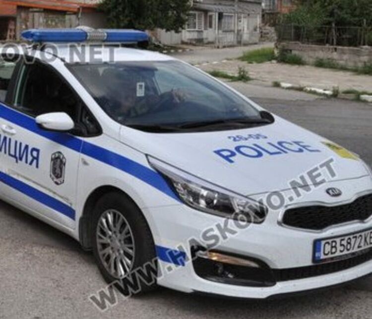 Арестуваха младеж, задигнал дамска чанта с пари и документи