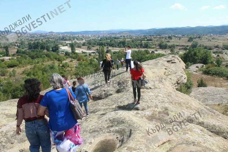 Култовият комплекс „Крокодила” при Добромирци има хилядолетна история