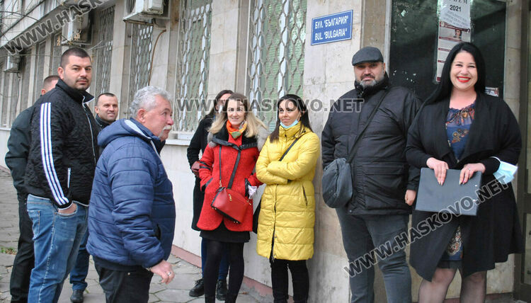 155 абсолвенти от Регионалния център на УНСС в Хасково се дипломираха във випуск 2021