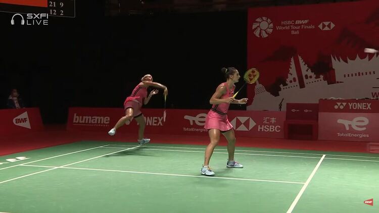 Сестри Стоеви с първа победа на финалите на Световните серии в Индонезия