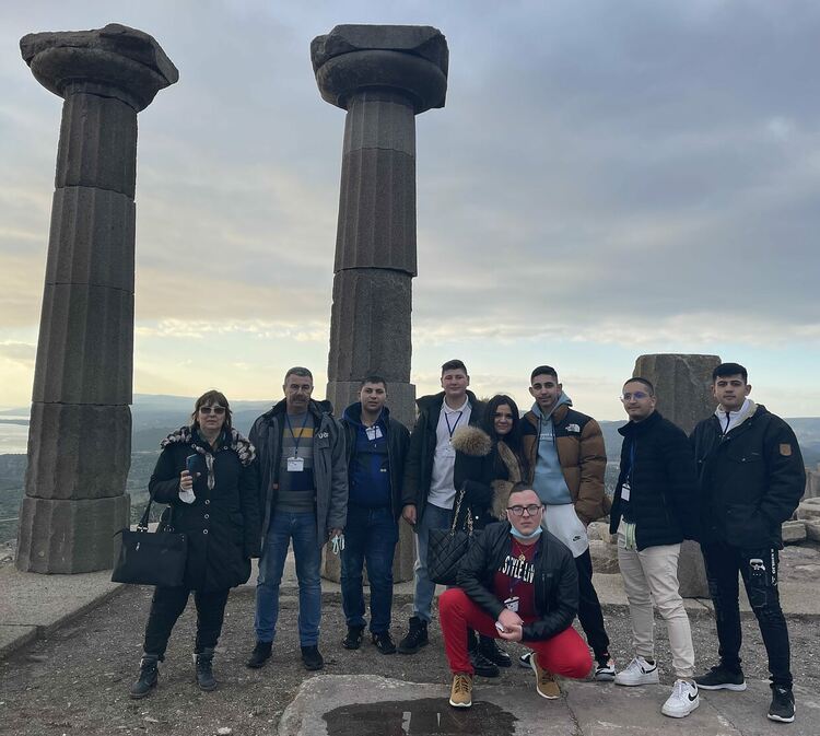 Ученици от ПГТАТ на международен обмен в Турция