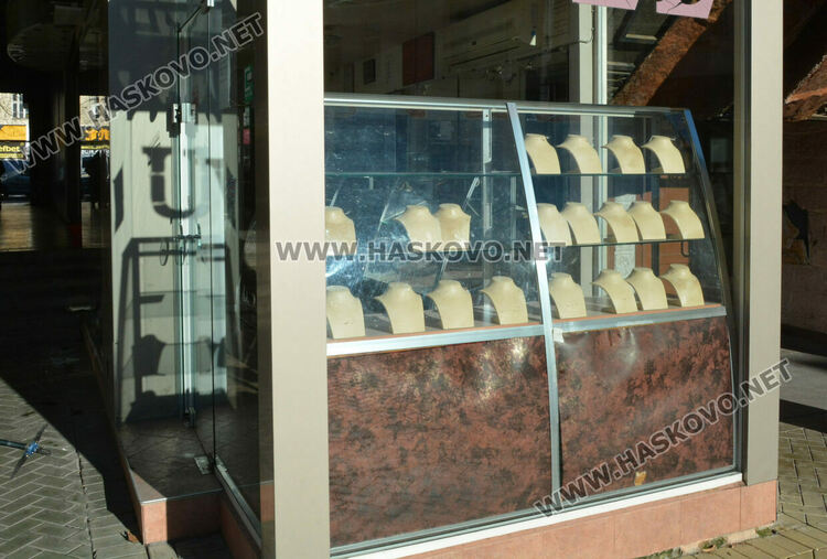 31-годишен обра златарско ателие в Хасково