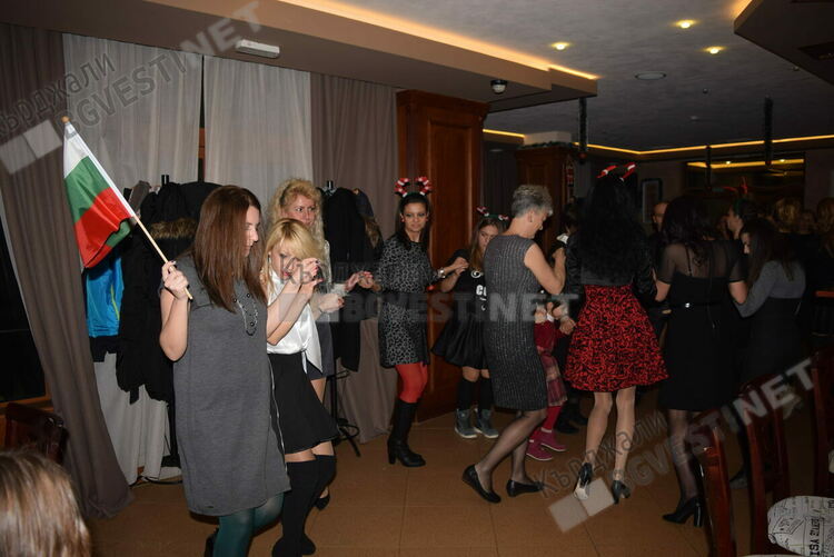 Ресторантьорите в Кърджали трескаво се готвят за новогодишните празници, кувертите от 80 до 100 лева