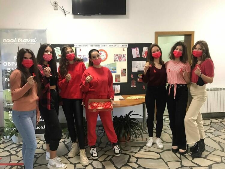 Езиковата гимназия каза „Стоп“ на СПИН