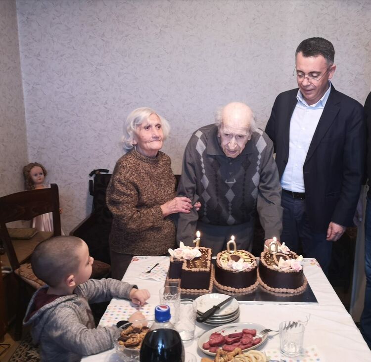 Кметът гостува на столетник от известна фамилия в Кърджали