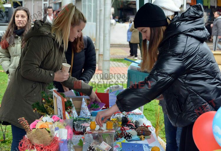 Второкласници сътвориха "Коледно чудо" за Радост