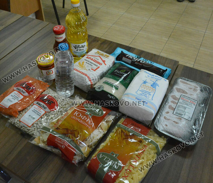 Коледни пакети за 209 души от Клуба на инвалида в Хасково