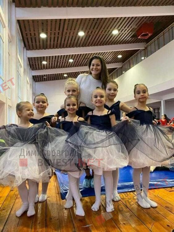 Гимнастички от Хасково, Кърджали и Димитровград се окичиха с множество медали на международен турнир