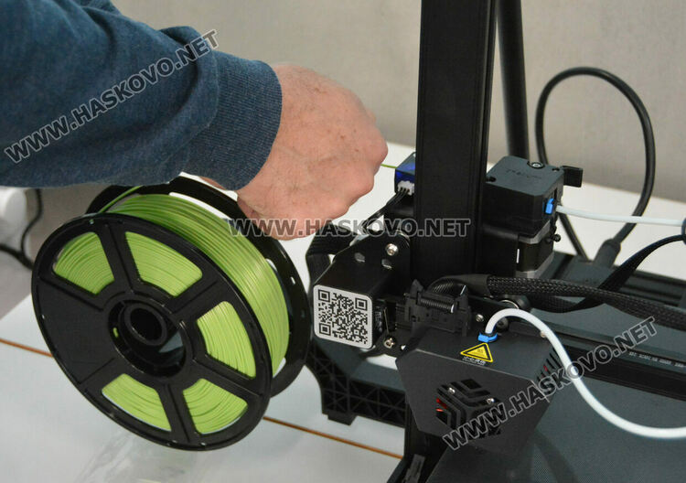 В Хасковската математическа гимназия развиват кариерното ориентиране в модерен STEM кабинет