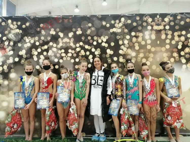 Гимнастички от Хасково, Кърджали и Димитровград се окичиха с множество медали на международен турнир