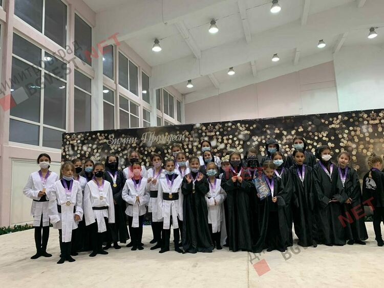 Гимнастички от Хасково, Кърджали и Димитровград се окичиха с множество медали на международен турнир