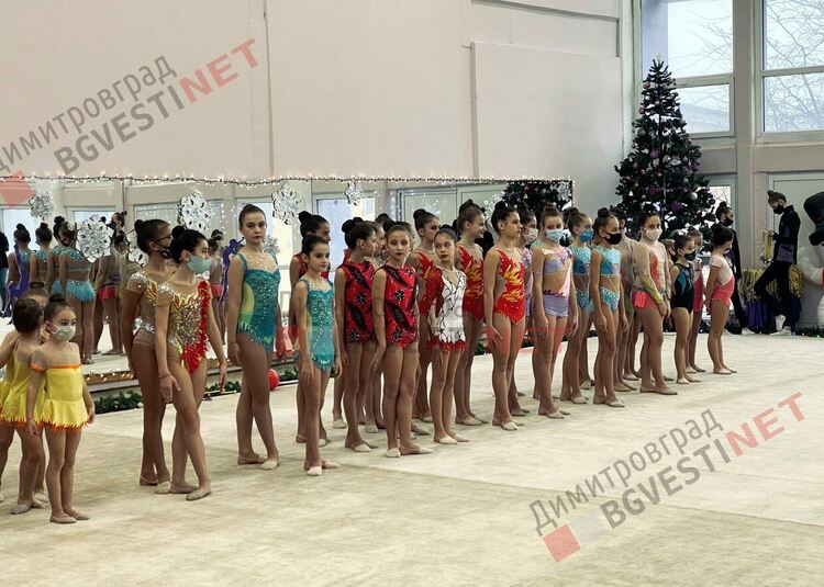 Гимнастички от Хасково, Кърджали и Димитровград се окичиха с множество медали на международен турнир