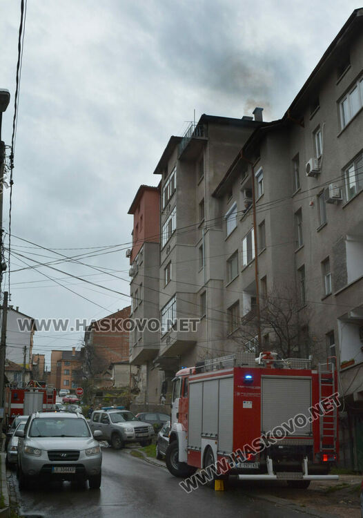 Сигнал за запален комин вдигна на крак пожарната