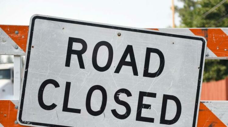 Свлачище затруднява движението по пътя София-Перник при Владая