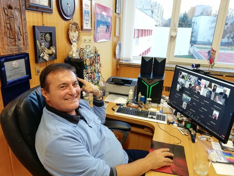 Плакет и парична награда за "Славейков" като най-активно училище в Европейския ден на спорта