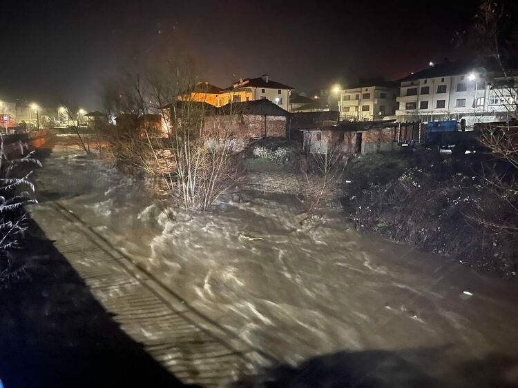 Критична ситуация в община Неделино