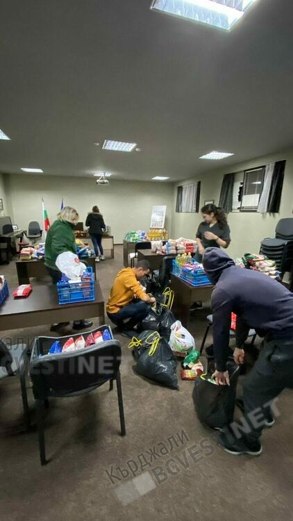 Младите ротарианци отново с благотворителна инициатива "Купи и дари"