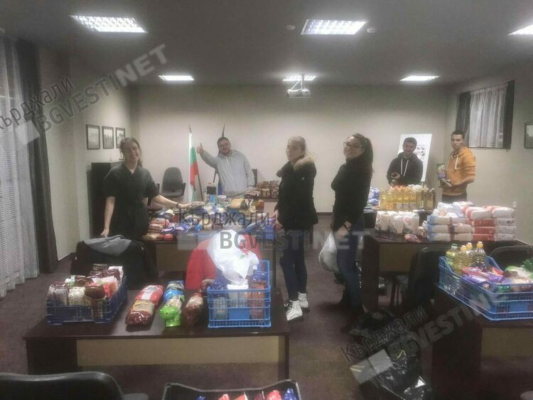 Младите ротарианци отново с благотворителна инициатива "Купи и дари"