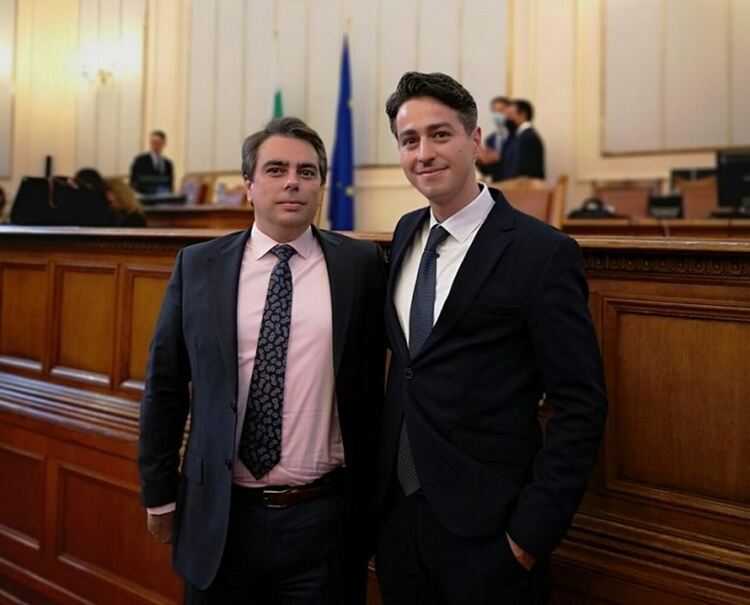 Асен Василев /вляво и Атанас Атанасов