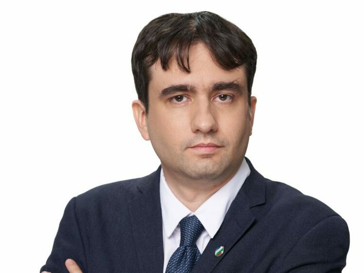 Божидар Божанов