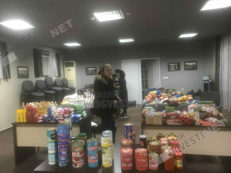 Младите ротарианци отново с благотворителна инициатива "Купи и дари"