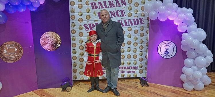 Малки таланти от "Галаксико" с 5 купи от Балканска танцова спартакиада