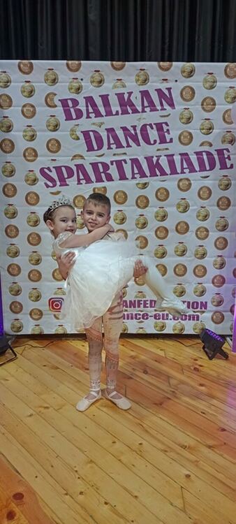 Малки таланти от "Галаксико" с 5 купи от Балканска танцова спартакиада