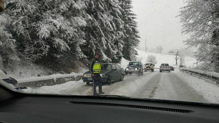 След бедствието заваля и обилен сняг /обновена/