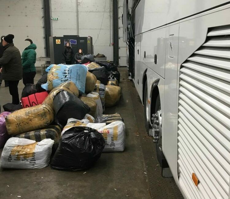 Нарушения на автобуси и контрабандни стоки са засечени при проверки на границата ни с Турция