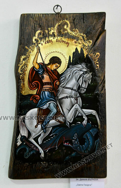 14 художници от Хасковското дружество подредиха изложба във „Форум“