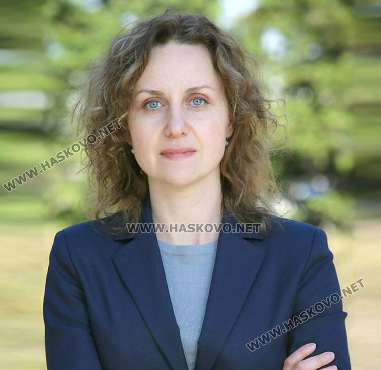 Катя Панява