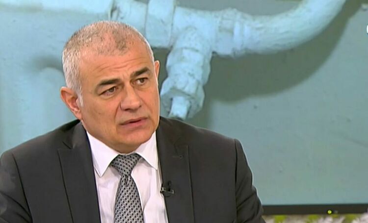 Социалният министър: Цената на тока може да бъде ограничена чрез мораториум