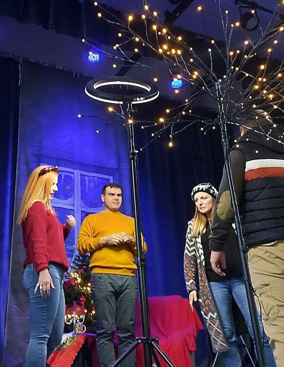 Песента „Вълшебен ден“, избрана от хоровите диригенти, вече има и клип  