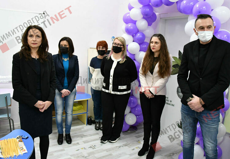 В ОУ "Пенчо Славейков" откриха Сензорна стая