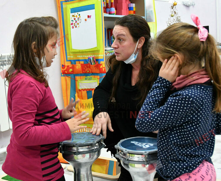 В ОУ "Пенчо Славейков" откриха Сензорна стая