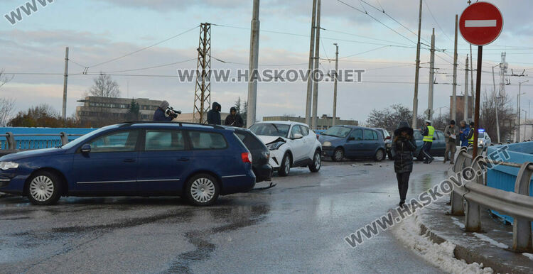 Наказват длъжностните лица, свързани с поддръжката на пътя, заради верижната катастрофа