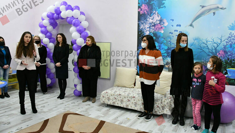 В ОУ "Пенчо Славейков" откриха Сензорна стая