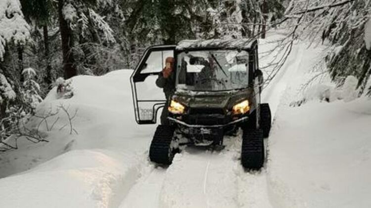 Над 60 екипа на Електроразпределение Юг продължават дейности по възстановяване на електрозахранването за засегнатите села в Родопите 