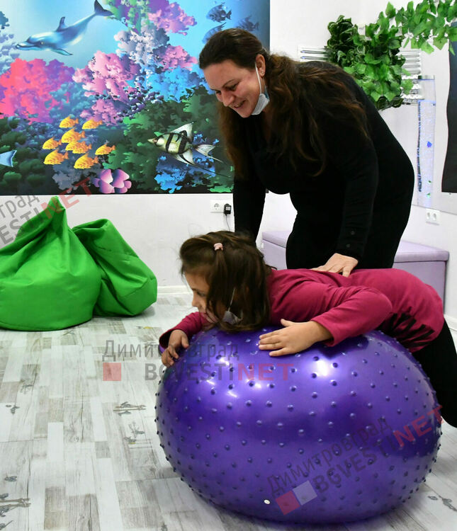 В ОУ "Пенчо Славейков" откриха Сензорна стая