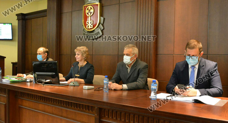 Скъпият ток прекрои бюджета на Хасково, таксата за боклука остава същата