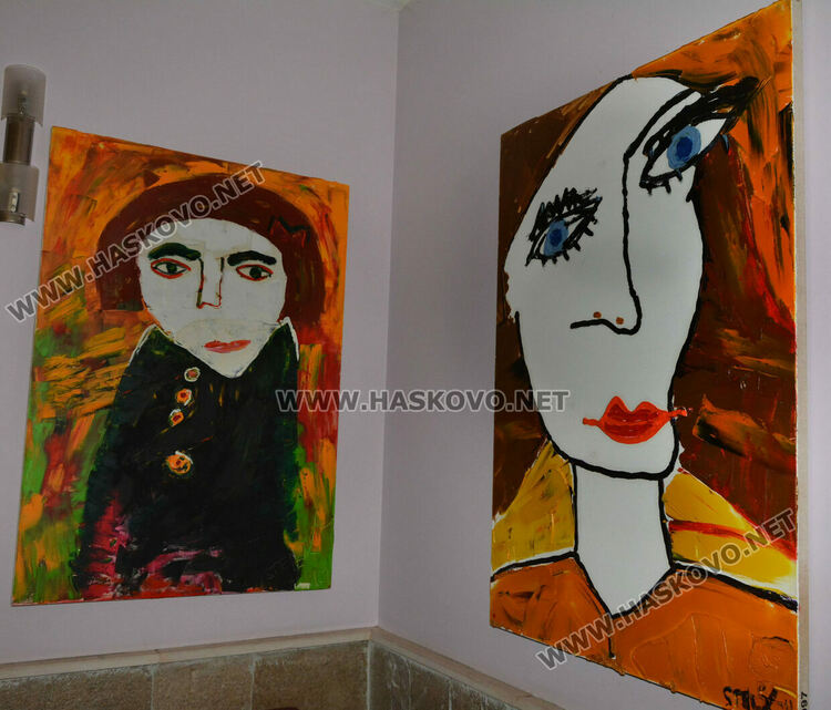 Уникални апликации в нестандартна изложбена зала показва Стела Делчева