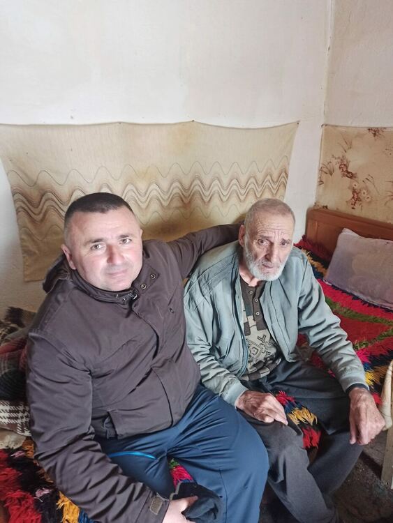 В Букова поляна само за час събраха помощи за възрастен човек